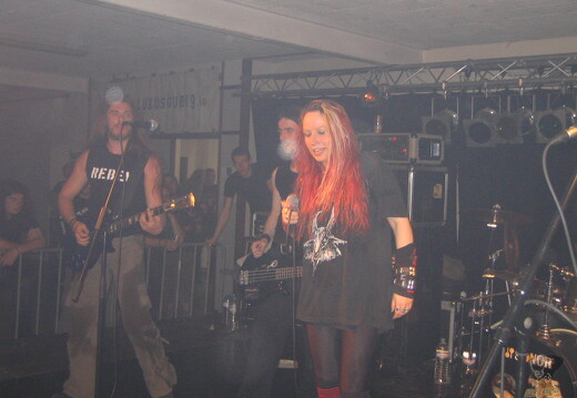 LR-ARCHIVE-040711 11-07-04 034923