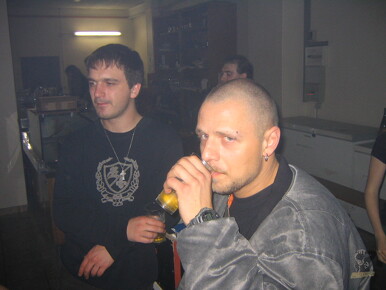 LR-ARCHIVE-040711 11-07-04 035139