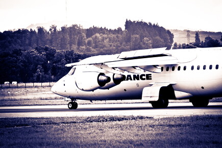 muselknipser DE-Avro-RJ100-10-100704-0019