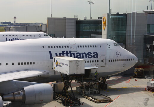 muselknipser DE-B-747-10-100610-0043